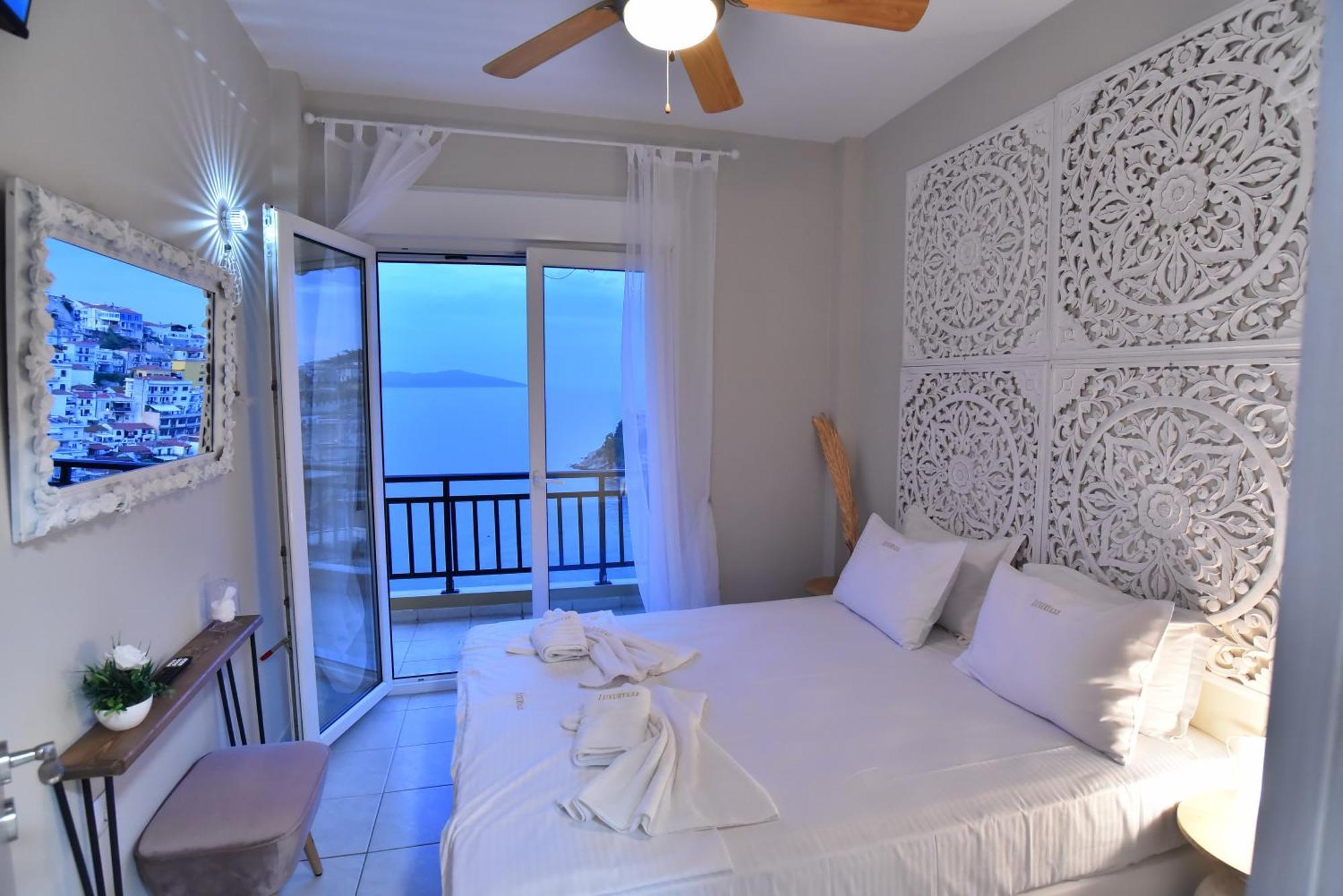 Infinity Blue Lux Suit Kavala Exterior foto
